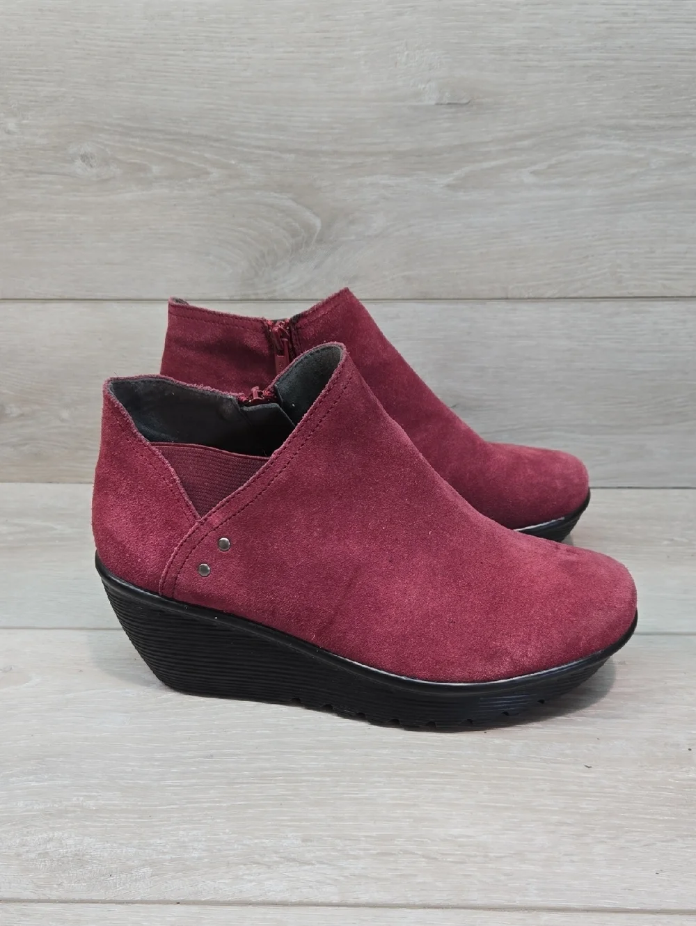 Skechers Women Memory Foam Burgundy Suede Wedge Ankle Boots Shoes Sz 8